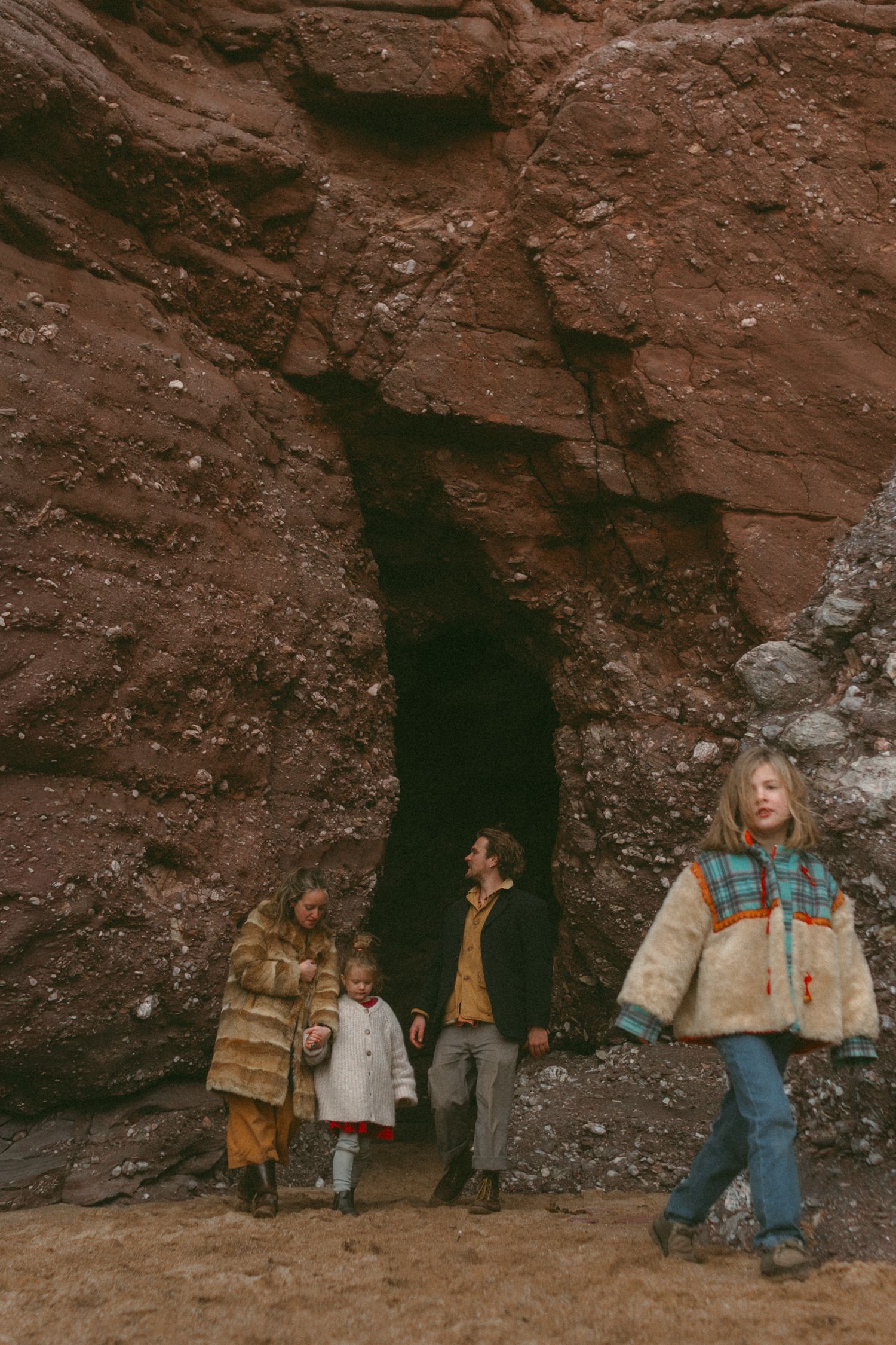 cinematic, storytelling, family , beach, outdoor, natural , photographer