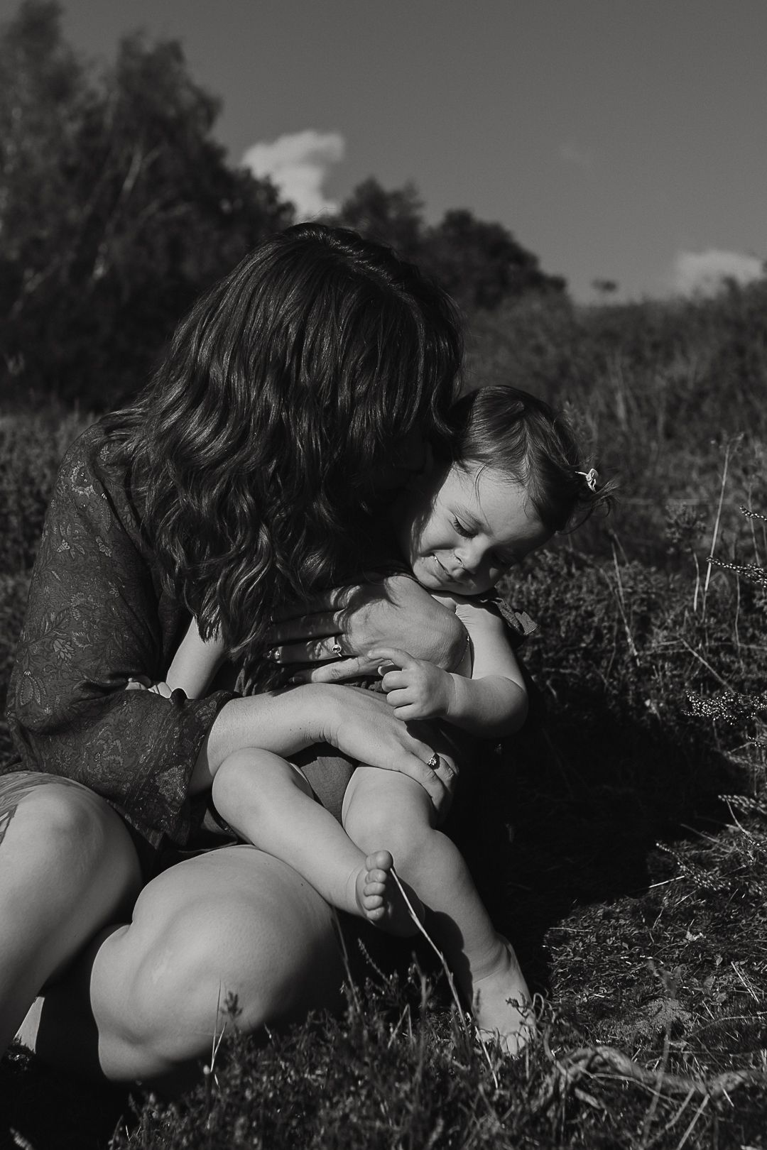 outdoors, natural, real, emotive, golden hour, breastfeeding