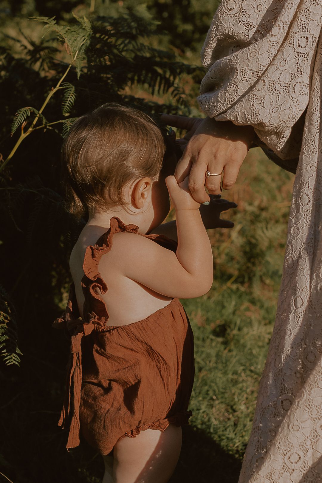 motherhood, outside, wild and free, earthy, black and white,  emotive photographer