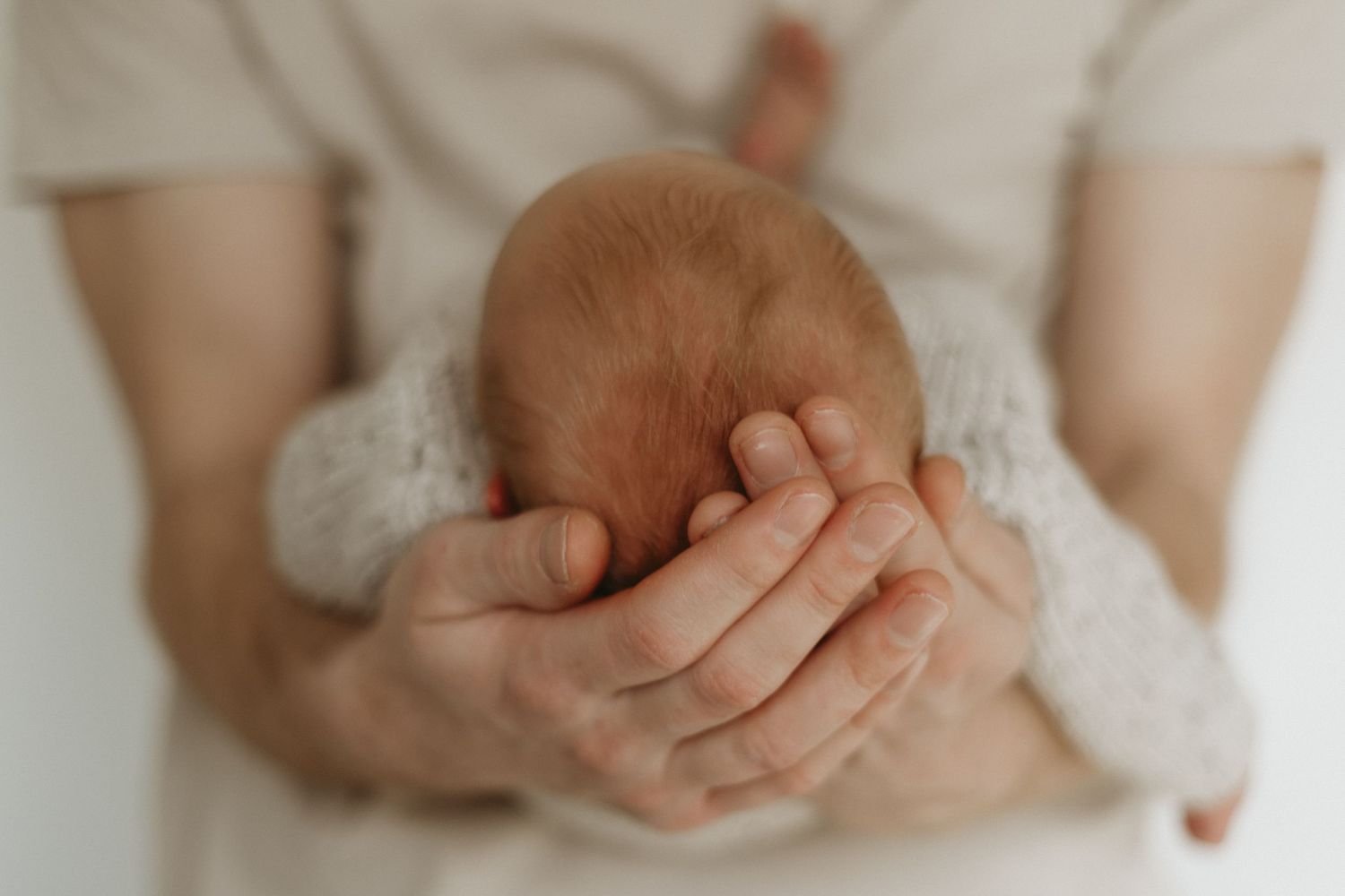 natural , in home, newborn photographer , cosy , relaxed