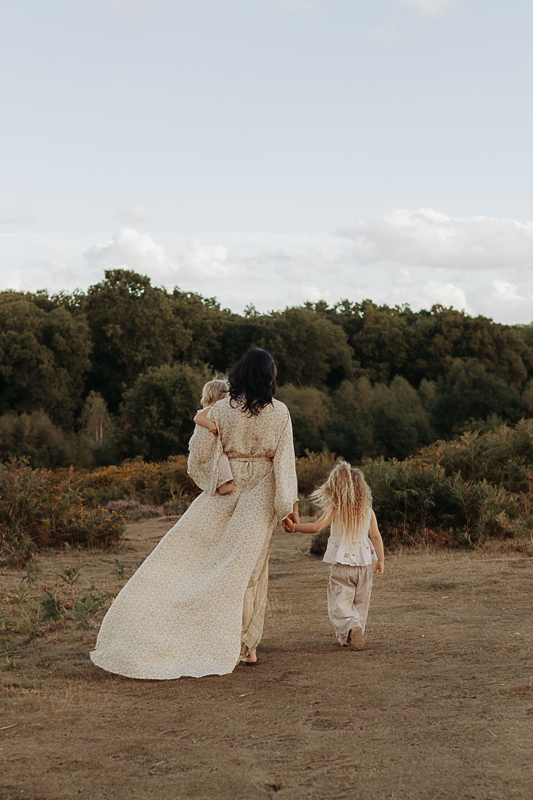 outdoors, natural, real, emotive, golden hour, breastfeeding