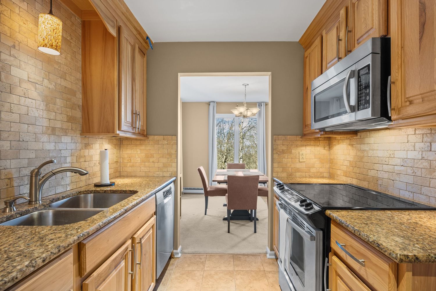 Wintergreen mountain condominium kitchen