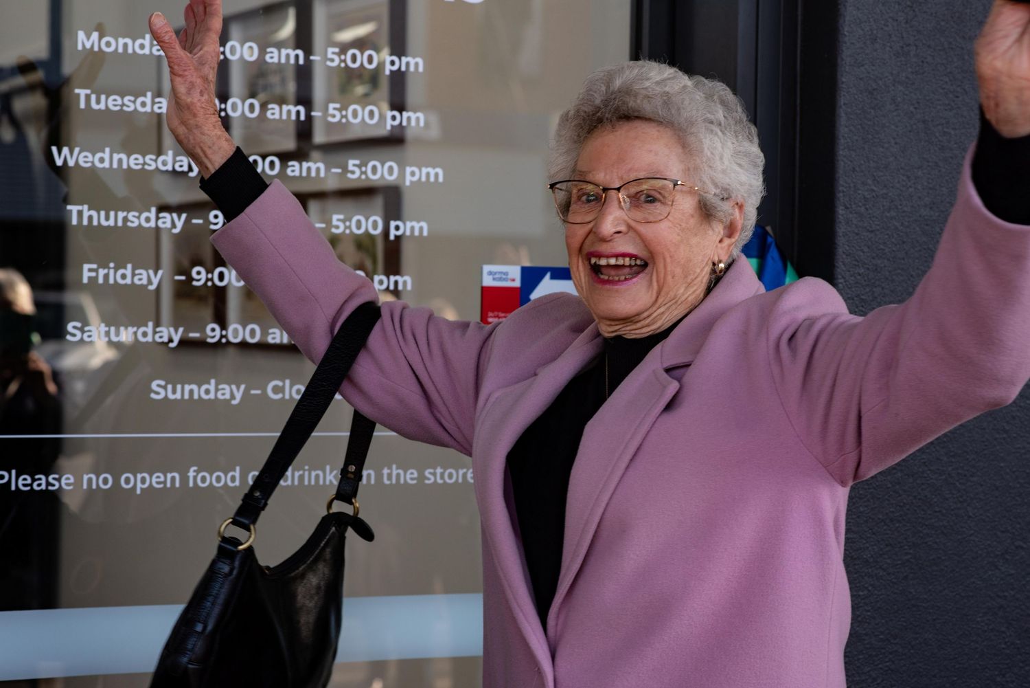 Editorial photograph of Mrs Large opening the Cootamundra Co-Op.