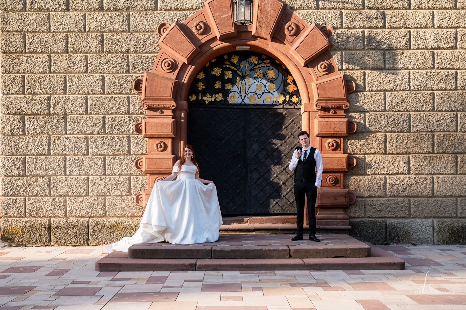 Sesja ślubna na zamku, naturalna fotografia ślubna Baranów Sandomierski