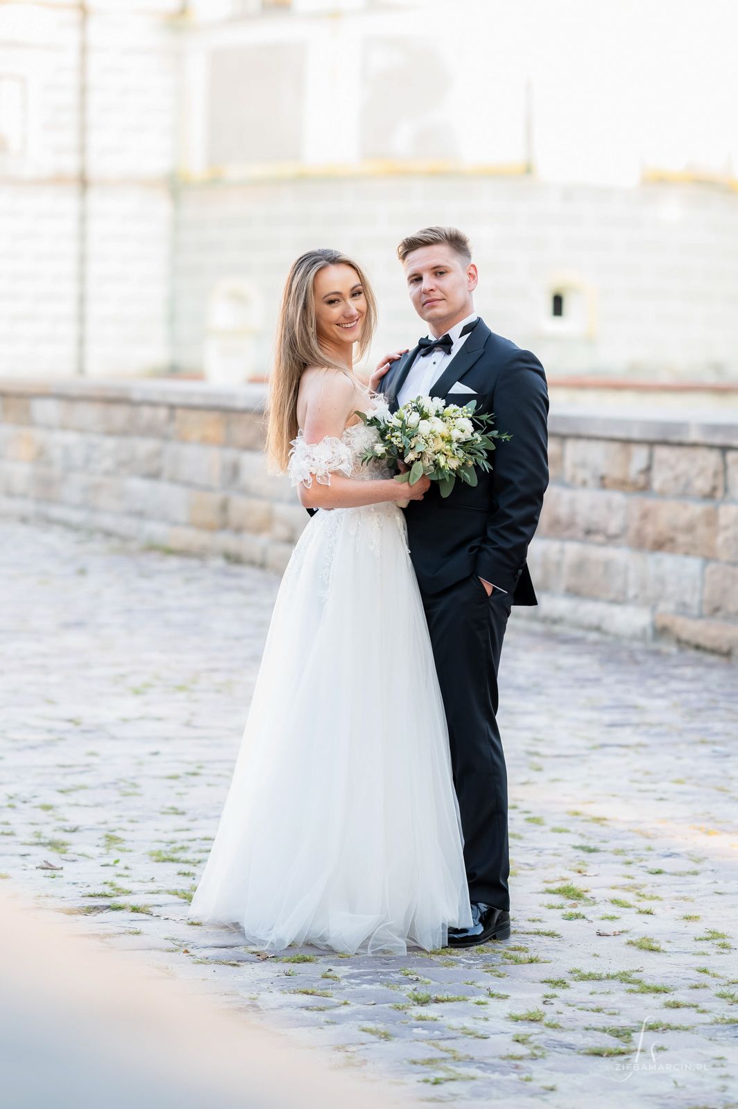 Sesja na Zamku w Krasiczynie, naturalne zdjęcia ślubne