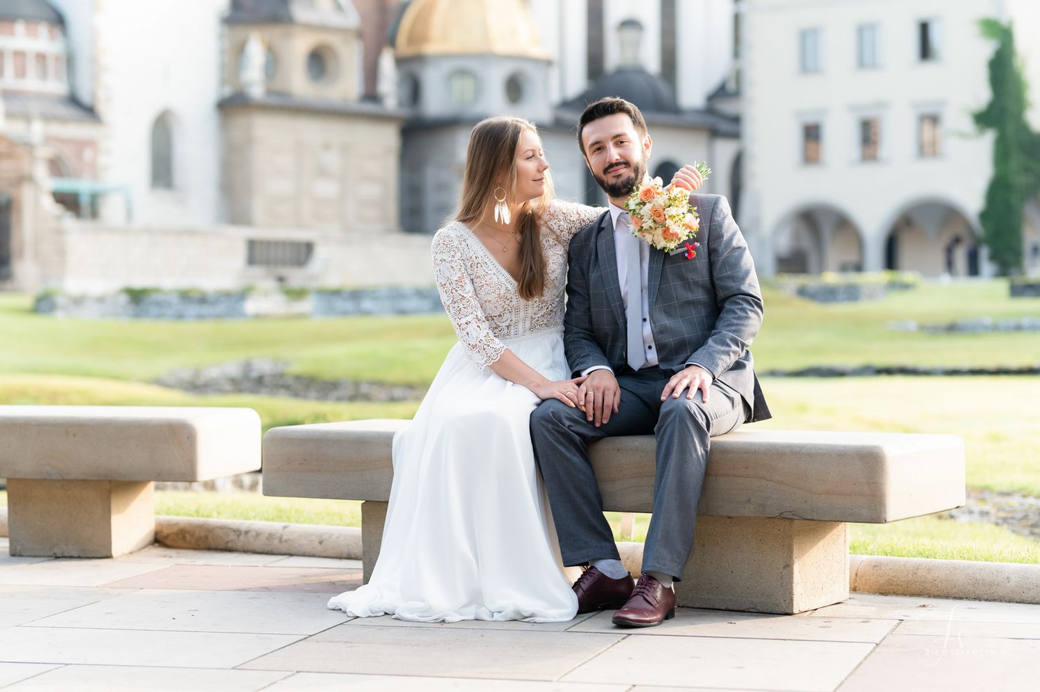 Sesja ślubna pod Wawelem o wschodzie słońca, fotografia ślubna Kraków