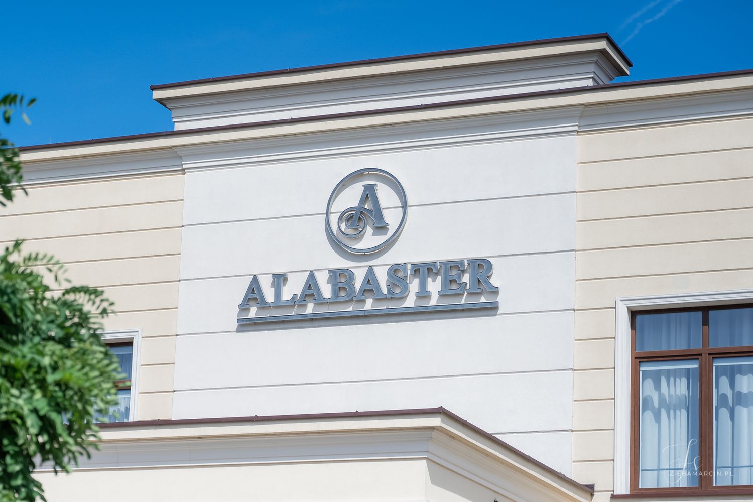 Naturalne zdjęcia ślubne, Sala weselna Alabaster w Rzeszowie