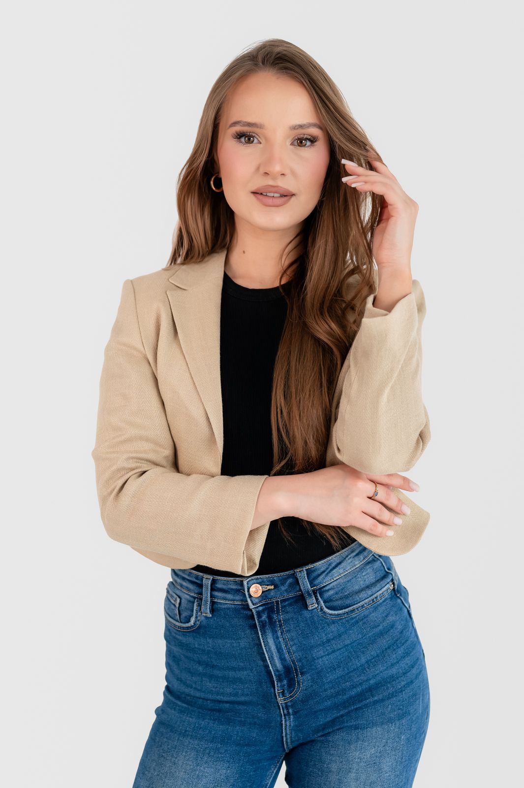 Profesjonalna sesja biznesowa w studiu fotograficznym w Rzeszowie - naturalny portret wizerunkowy do LinkedIna i strony internetowej