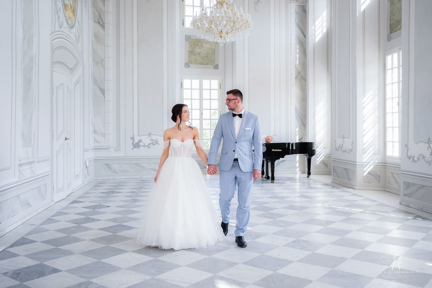 Zdjęcia ślubne w Pałacu Popielów w Kurozwękach - stylowy plener na południu Polski, fotograf ślubny Świętokrzyskie