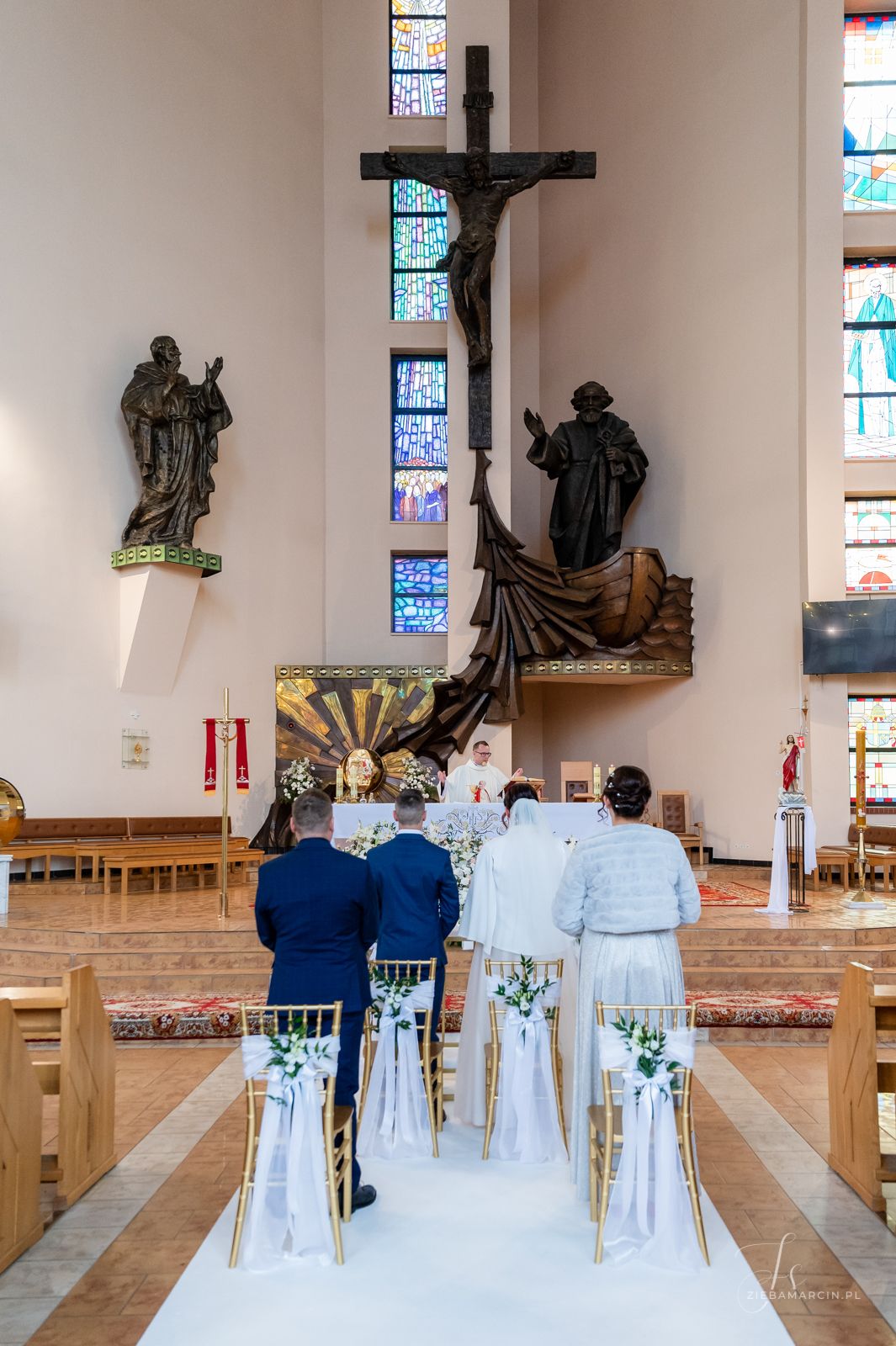 Ceremonia ślubna w Krośnie, naturalny reportaż ślubny Krosno