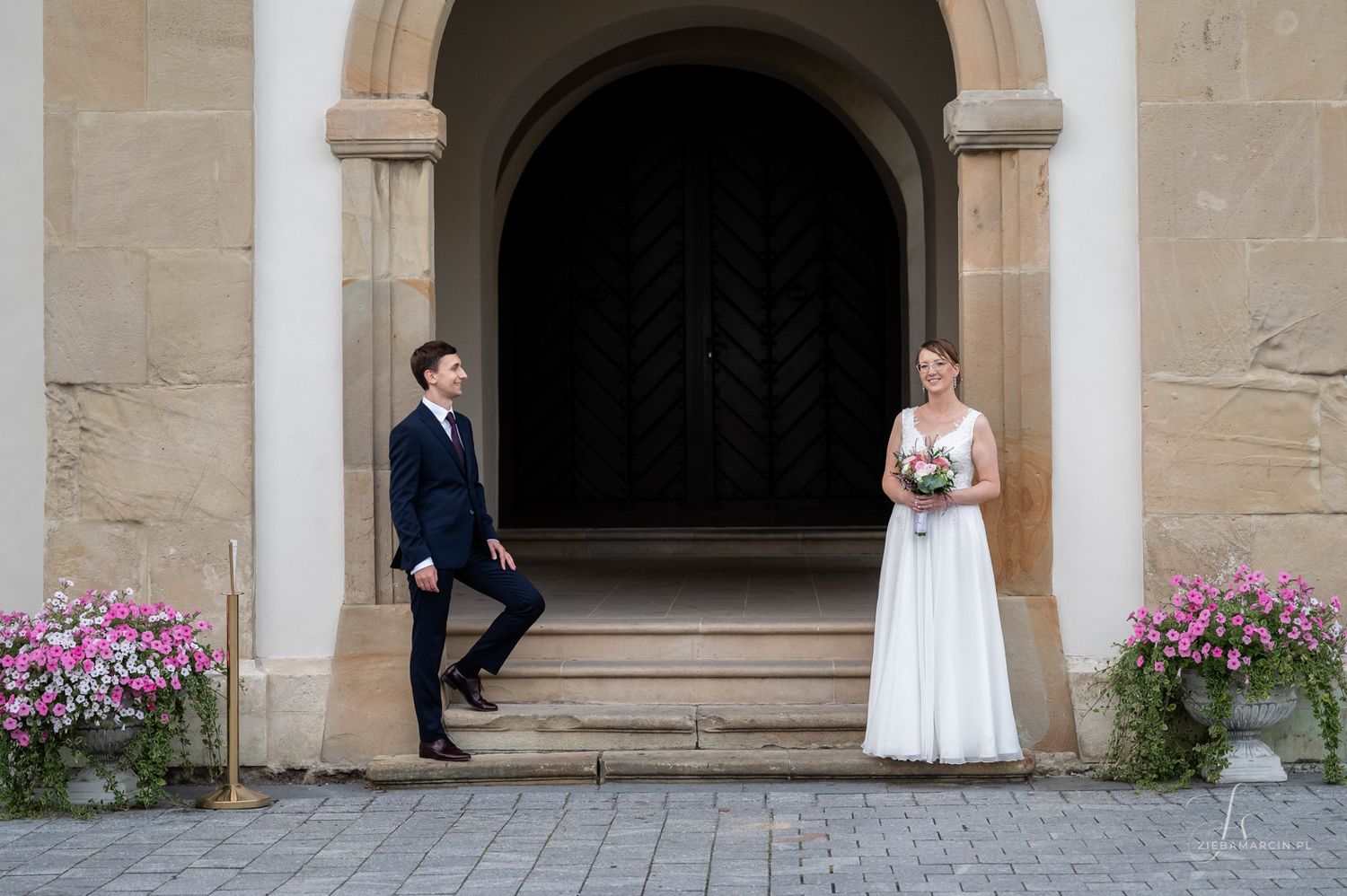 Klimatyczna sesja ślubna na zamku, fotograf ślubny Przemyśl