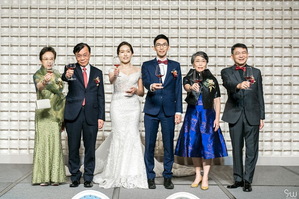 教堂證婚 教堂婚禮 戶外證婚 證婚 證婚儀式  婚禮攝影 婚紗攝影 婚禮攝影師 婚紗攝影師 婚禮攝影師推薦 婚紗攝影師推薦 台北攝影師 台灣攝影師 證婚 戶外證婚 文定 文定儀式 迎娶 訂結同天 結婚照 活動紀錄 人像寫真 專業形象照 韓式證件照 法式復古 法式復古婚紗 美式婚紗