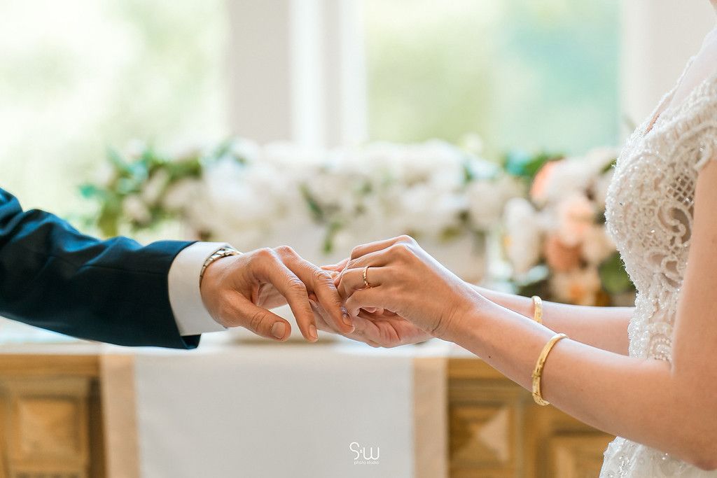 教堂證婚 教堂婚禮 戶外證婚 證婚 證婚儀式  婚禮攝影 婚紗攝影 婚禮攝影師 婚紗攝影師 婚禮攝影師推薦 婚紗攝影師推薦 台北攝影師 台灣攝影師 證婚 戶外證婚 文定 文定儀式 迎娶 訂結同天 結婚照 活動紀錄 人像寫真 專業形象照 韓式證件照 法式復古 法式復古婚紗 美式婚紗