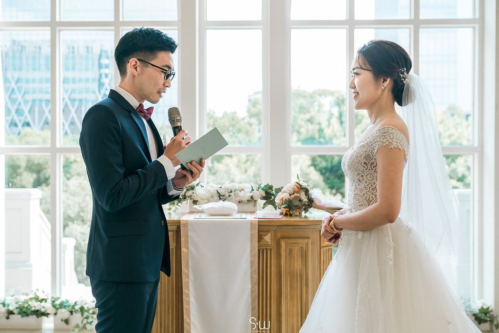 教堂證婚 教堂婚禮 戶外證婚 證婚 證婚儀式  婚禮攝影 婚紗攝影 婚禮攝影師 婚紗攝影師 婚禮攝影師推薦 婚紗攝影師推薦 台北攝影師 台灣攝影師 證婚 戶外證婚 文定 文定儀式 迎娶 訂結同天 結婚照 活動紀錄 人像寫真 專業形象照 韓式證件照 法式復古 法式復古婚紗 美式婚紗