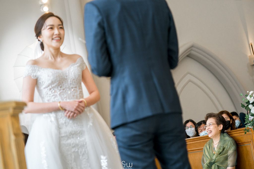 教堂證婚 教堂婚禮 戶外證婚 證婚 證婚儀式  婚禮攝影 婚紗攝影 婚禮攝影師 婚紗攝影師 婚禮攝影師推薦 婚紗攝影師推薦 台北攝影師 台灣攝影師 證婚 戶外證婚 文定 文定儀式 迎娶 訂結同天 結婚照 活動紀錄 人像寫真 專業形象照 韓式證件照 法式復古 法式復古婚紗 美式婚紗