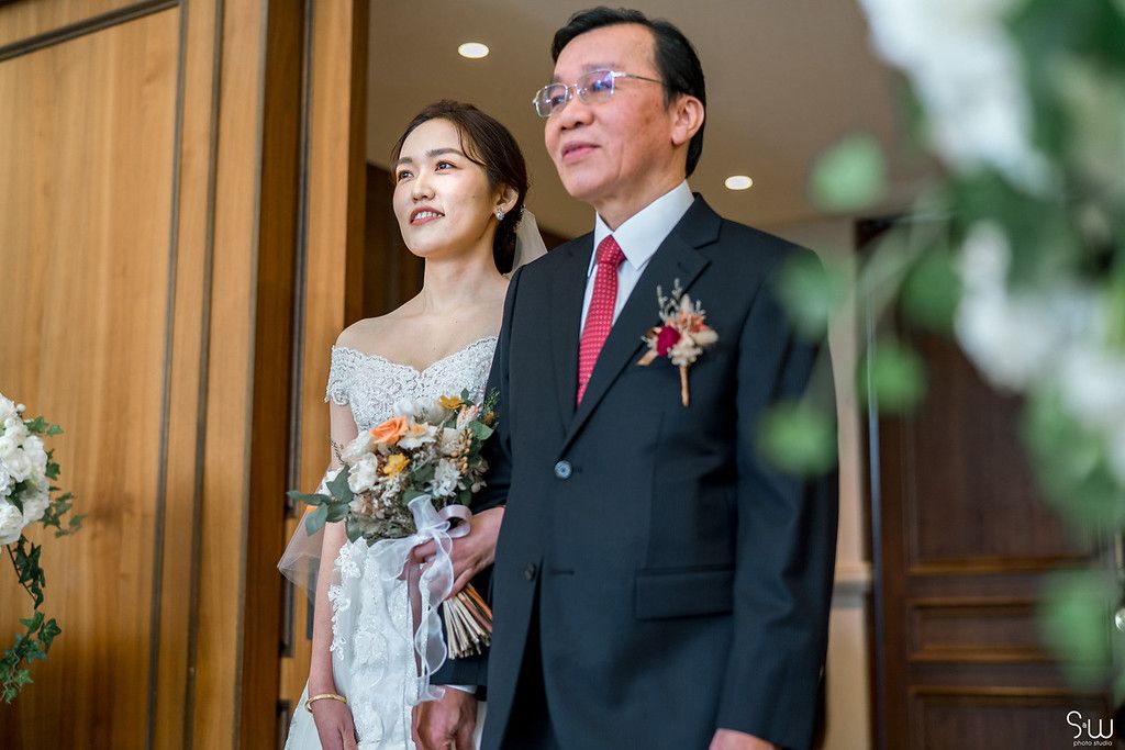 教堂證婚 教堂婚禮 戶外證婚 證婚 證婚儀式  婚禮攝影 婚紗攝影 婚禮攝影師 婚紗攝影師 婚禮攝影師推薦 婚紗攝影師推薦 台北攝影師 台灣攝影師 證婚 戶外證婚 文定 文定儀式 迎娶 訂結同天 結婚照 活動紀錄 人像寫真 專業形象照 韓式證件照 法式復古 法式復古婚紗 美式婚紗