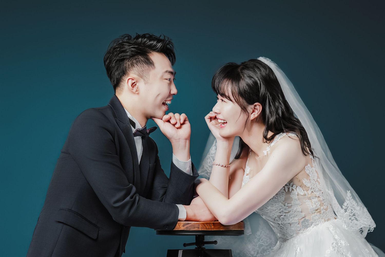 教堂證婚 教堂婚禮 戶外證婚 證婚 證婚儀式  婚禮攝影 婚紗攝影 婚禮攝影師 婚紗攝影師 婚禮攝影師推薦 婚紗攝影師推薦 台北攝影師 台灣攝影師 證婚 戶外證婚 文定 文定儀式 迎娶 訂結同天 結婚照 活動紀錄 人像寫真 專業形象照 韓式證件照