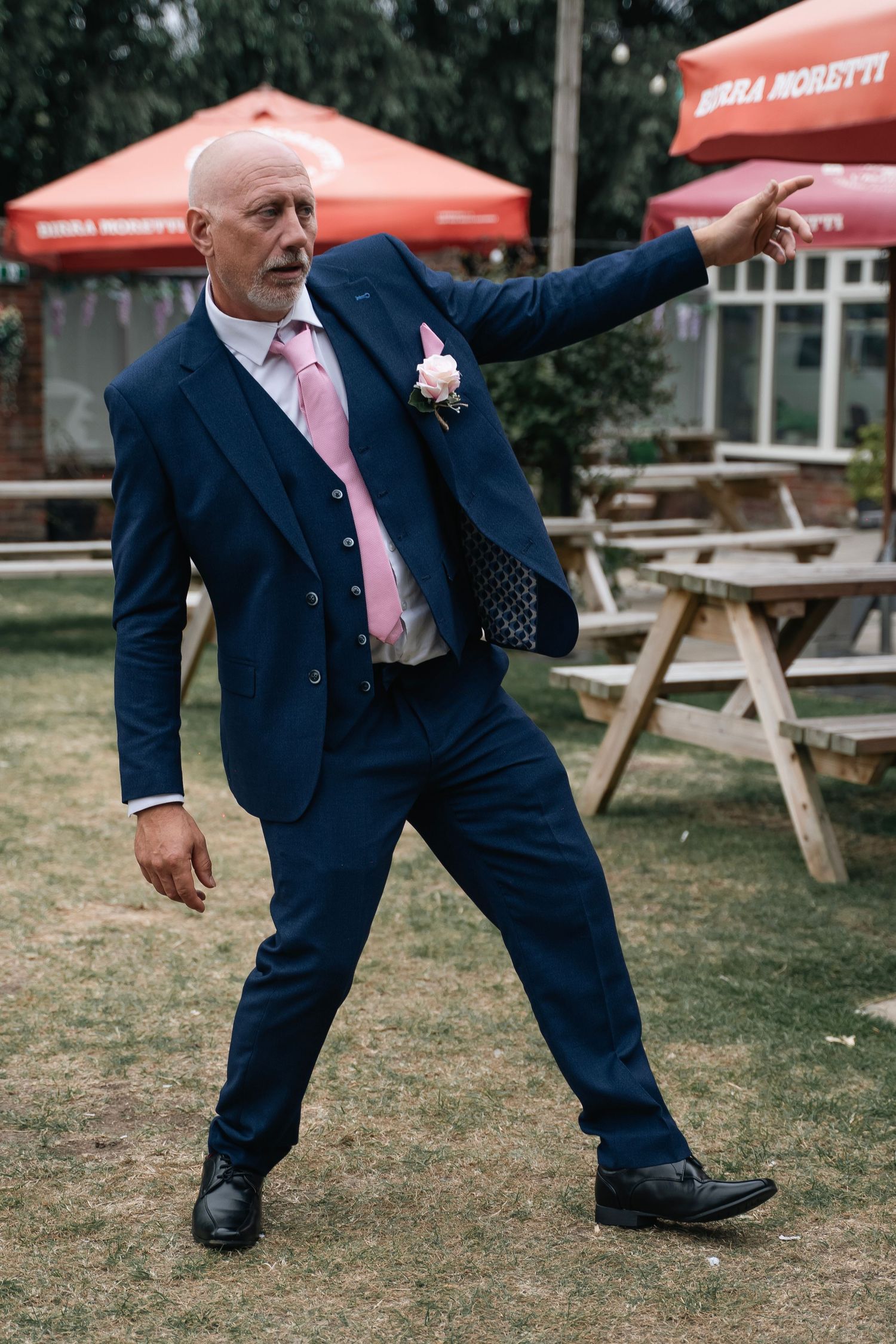 Best man at the Gardeners country inn, captured by a candid East Yorkshire wedding Photographer