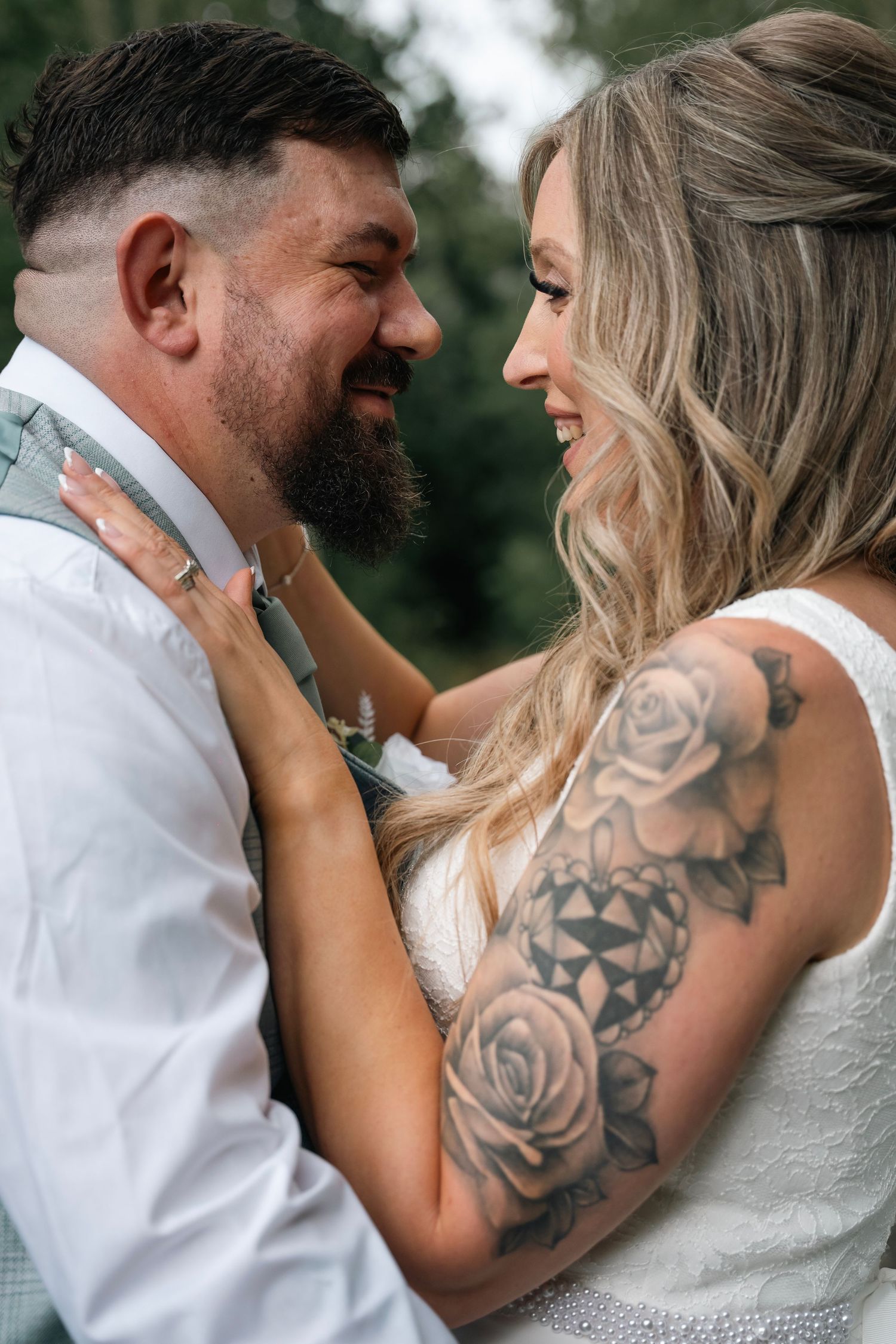 Natural light portrait of newlyweds – emotional wedding photography