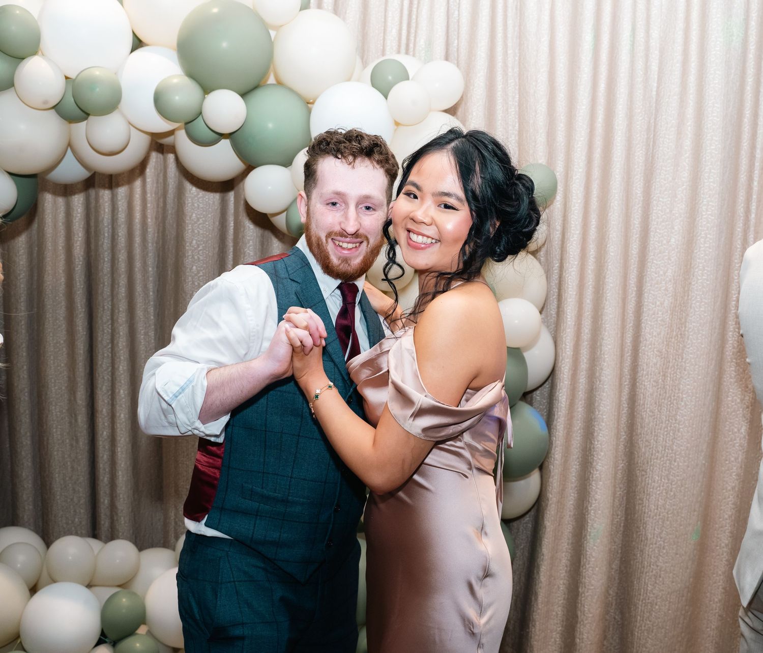 guests having a dance at Mercure Hotel in Hull, Captured by a documentary east Yorkshire photographer
