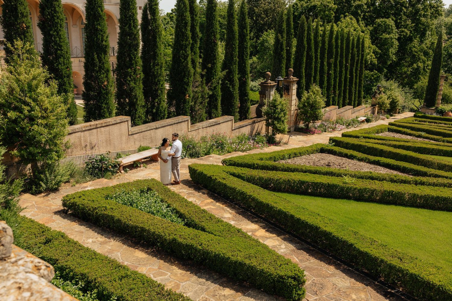 Hacienda inspired wedding. Engagement session in nature inspired by love and weddings. Philbrook museum of art in tulsa, oklahoma. Amor.