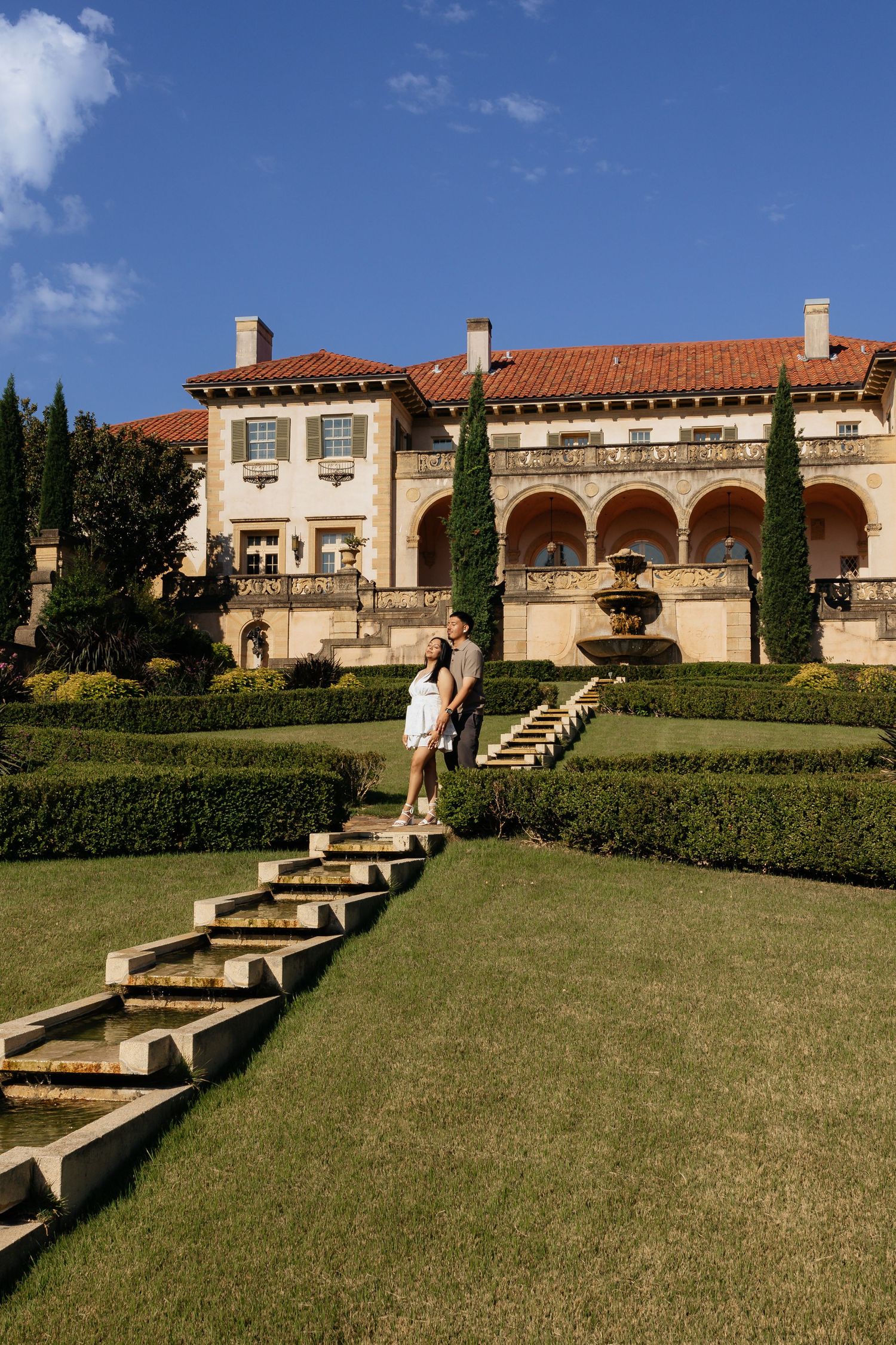 Hacienda inspired wedding. Engagement session in nature inspired by love and weddings. Philbrook museum of art in tulsa, oklahoma. Amor.
