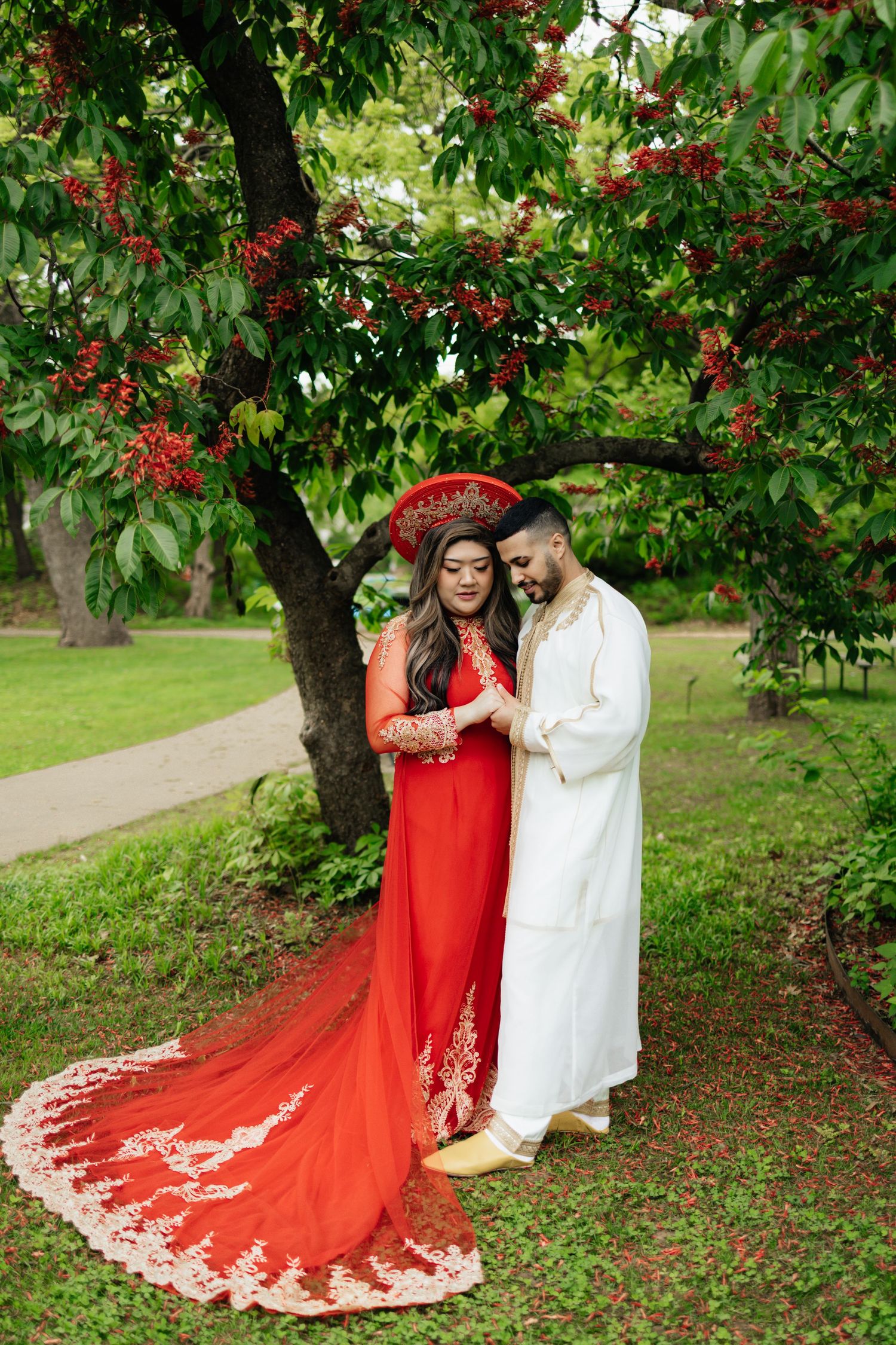Vietnamese engagement session. Mix of cultures. Bride and groom. Engagement session. Garden engagement session. Philbrook museum Tulsa, ok