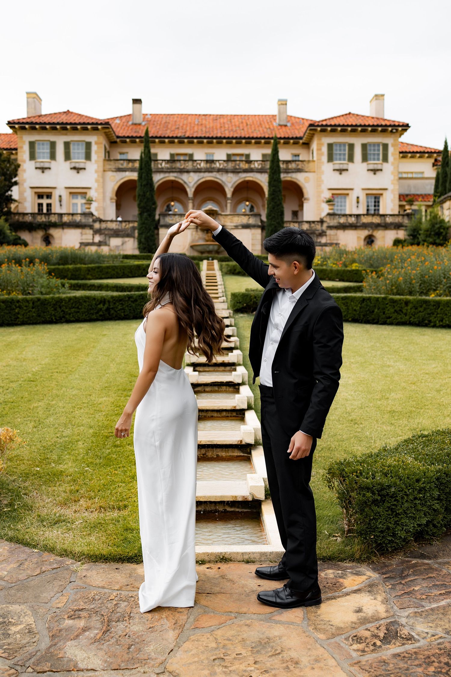 Italy inspired wedding. Engagement session in nature inspired by love and weddings. Philbrook museum of art in tulsa, oklahoma. bride to be.