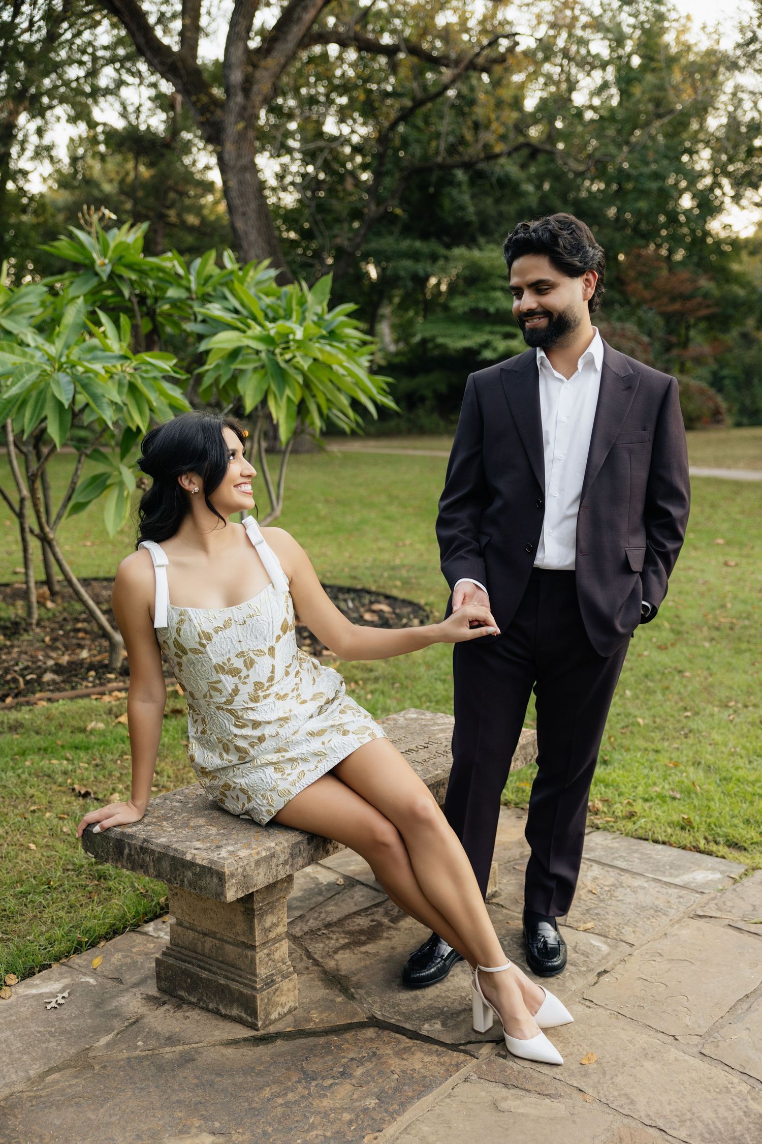 Greenery garden feels. Engagement session in nature inspired by love and weddings. Philbrook museum of art in tulsa, oklahoma. bride to be.