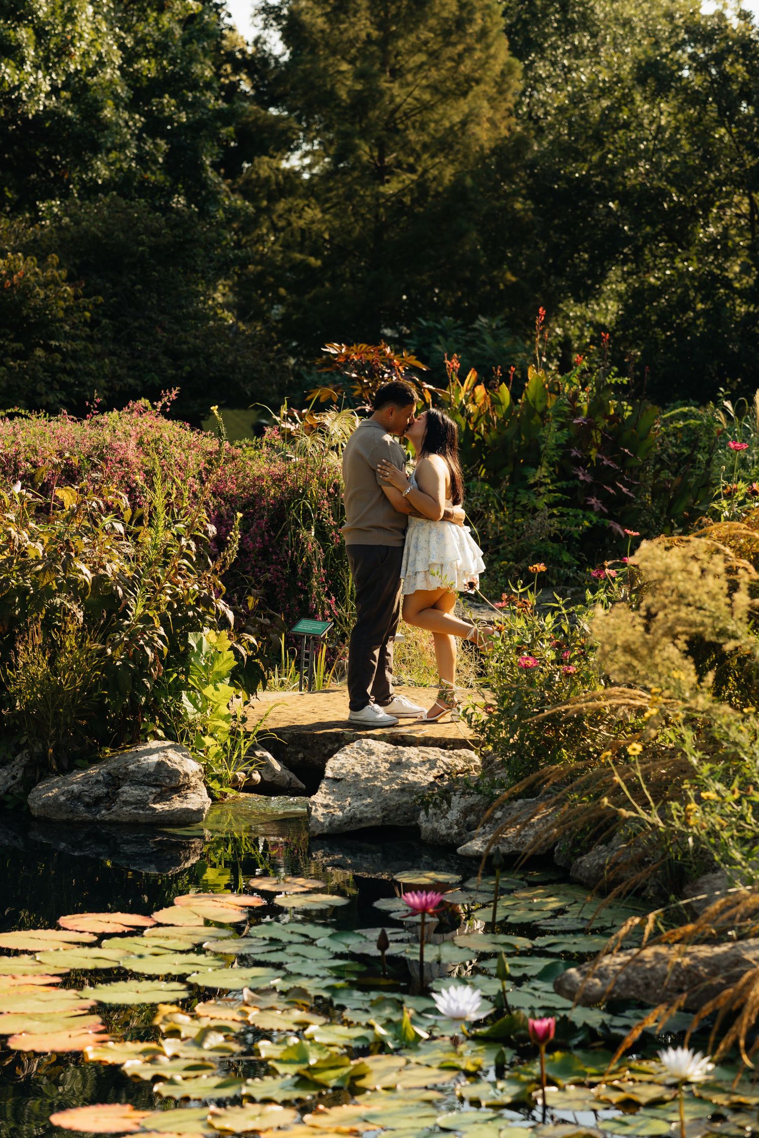 Mansion wedding venue. Engagement session. Bride and groom in green gardens. Philbrook museum of art, tulsa Oklahoma