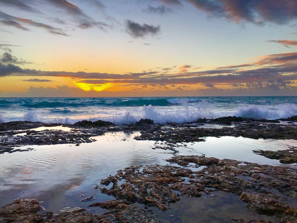 Landscape - Hawaii waves at sunset