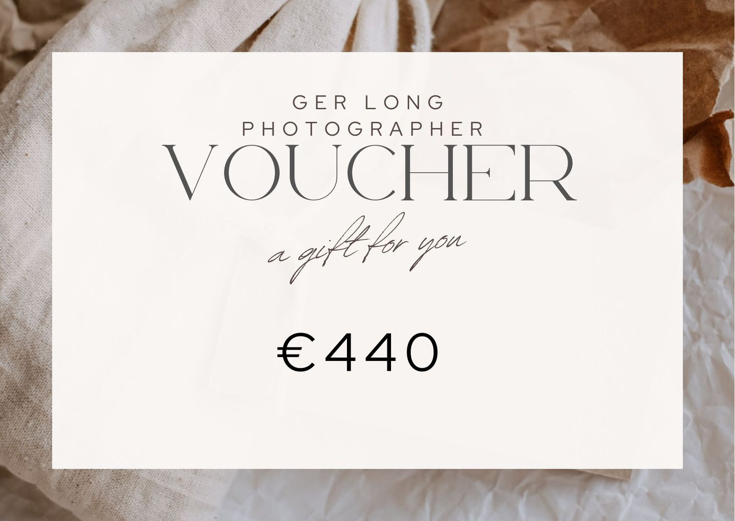 Premium photography gift certificate valued at 440 euros with elegant layout.