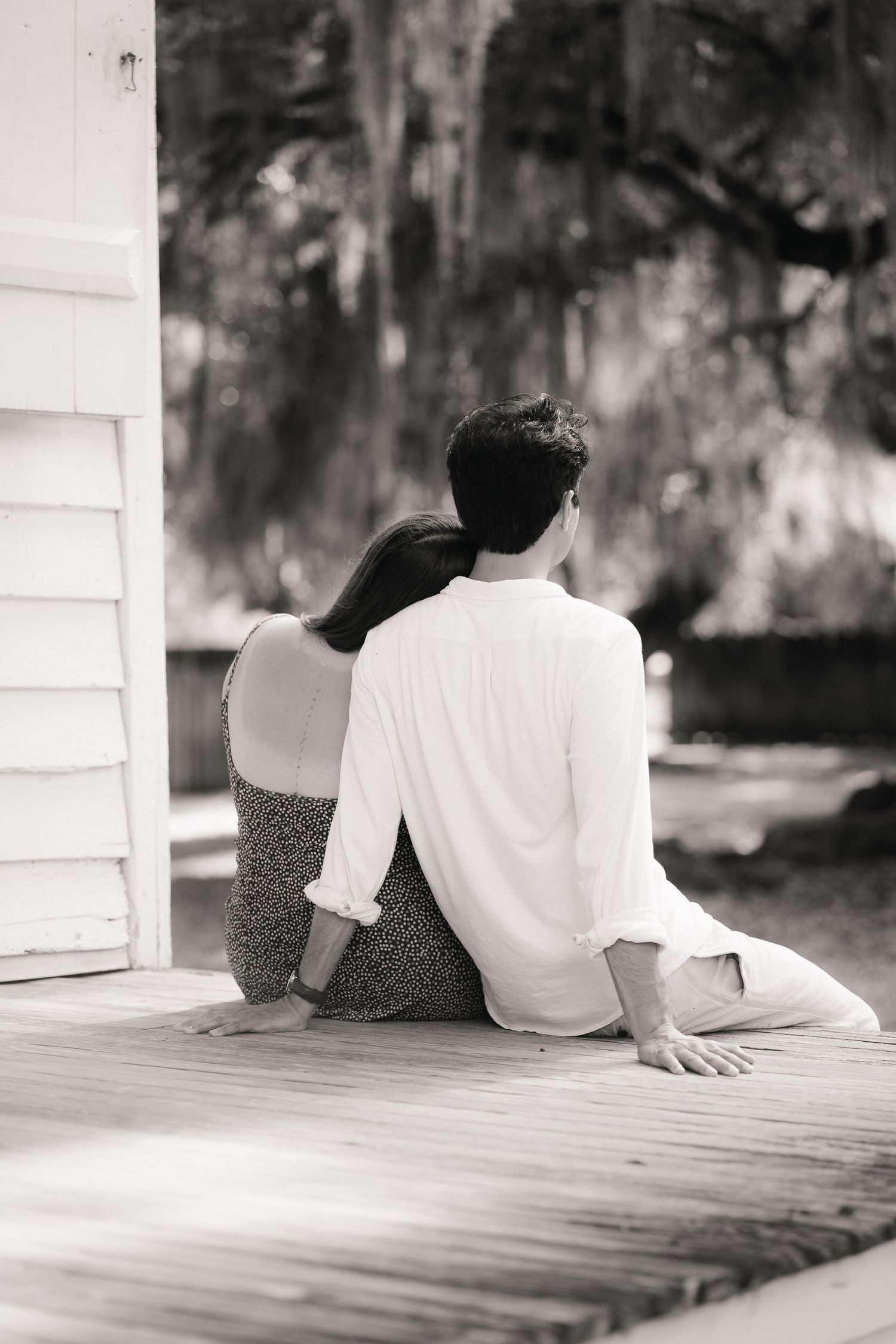 couple photos in magnolia gardens