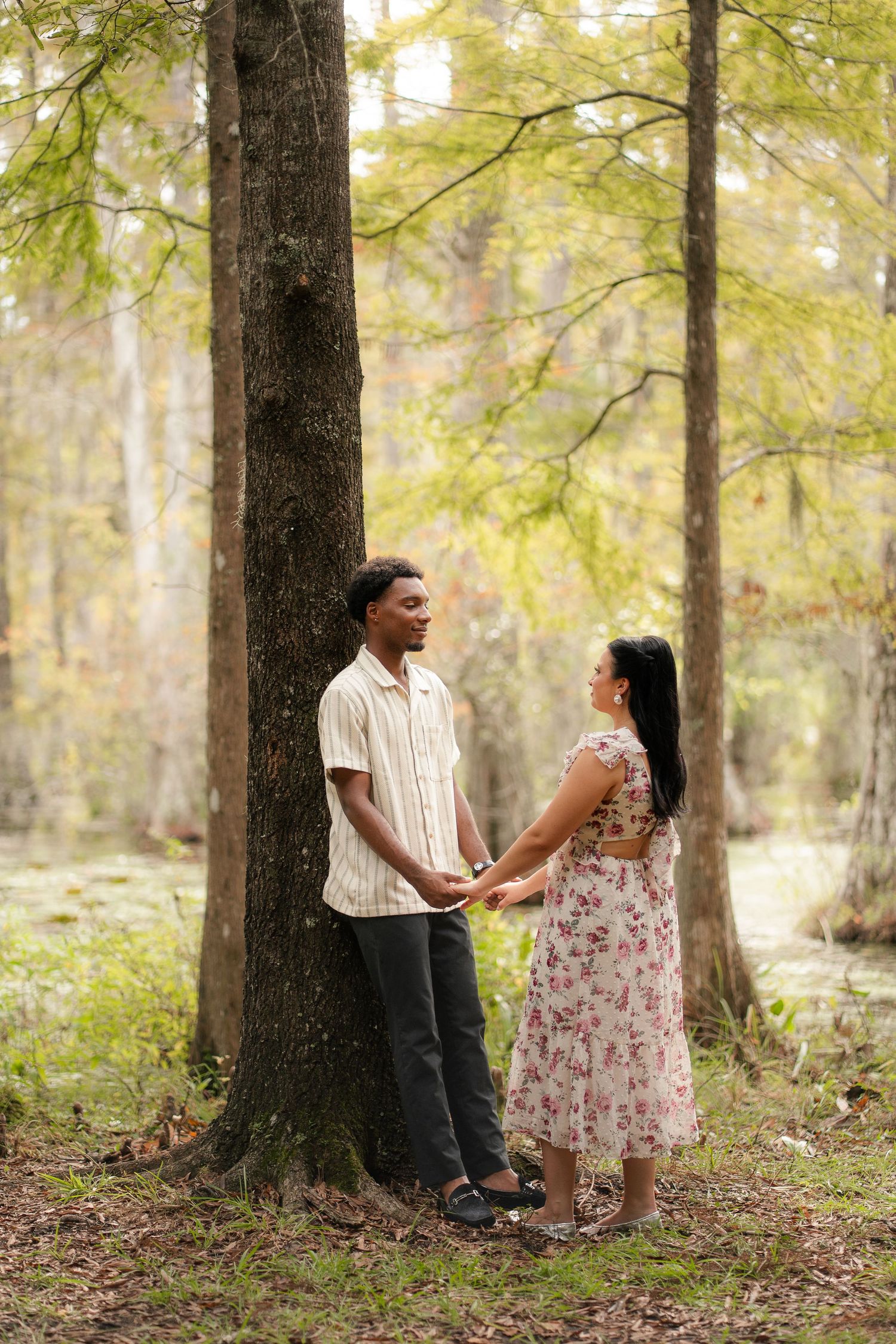 engagement photos in cypress gardens