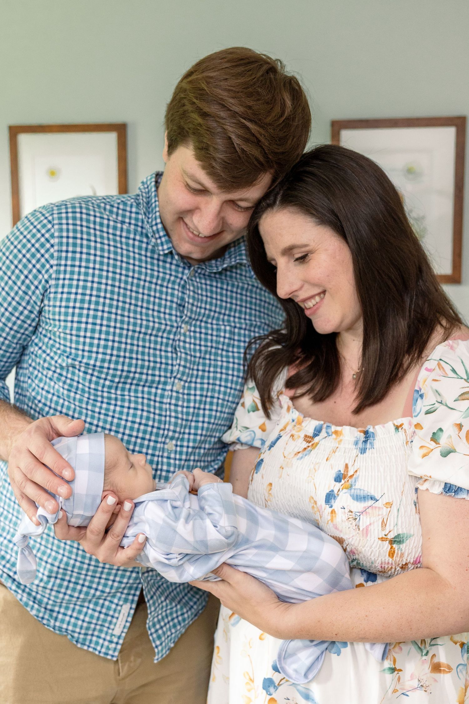 Uxbridge, Worcester, North Attleboro and Cumberland area Family, Newborn, Maternity, High School Senior, Engagement & Wedding  Photographer.