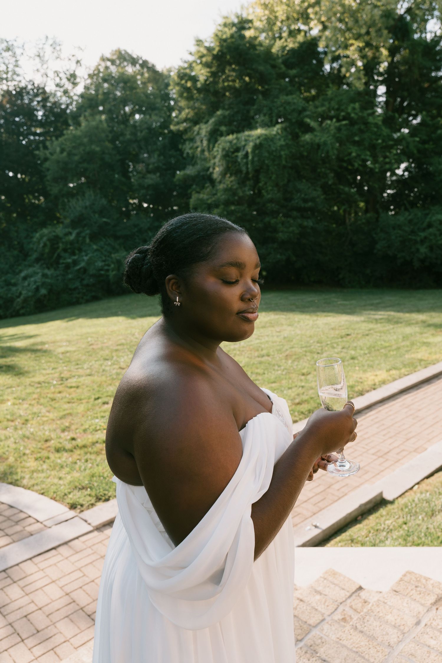 Editorial bridal photos at Laurel Hall in Indianapolis, Indiana.