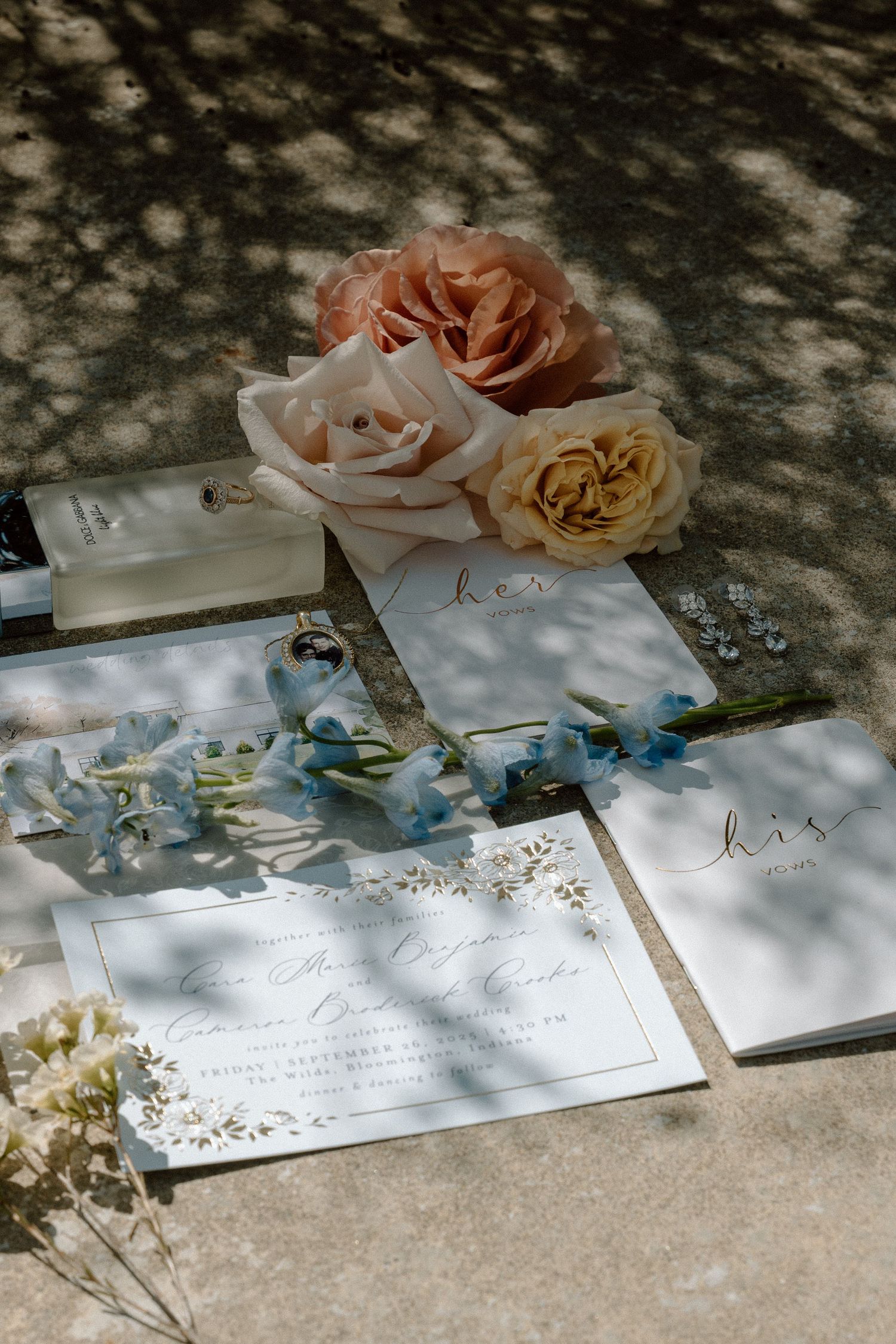Timeless wedding photos at The Wilds wedding venue in Bloomington, Indiana.