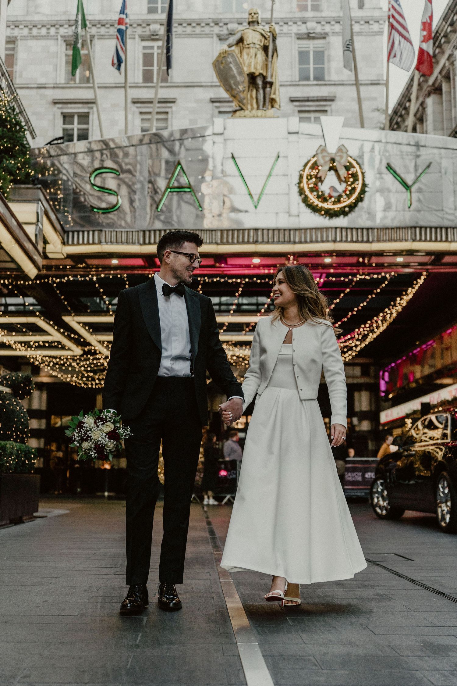editorial wedding photographer london, relaxed wedding photography, natural wedding photographer, luxury london small wedding, small wedding