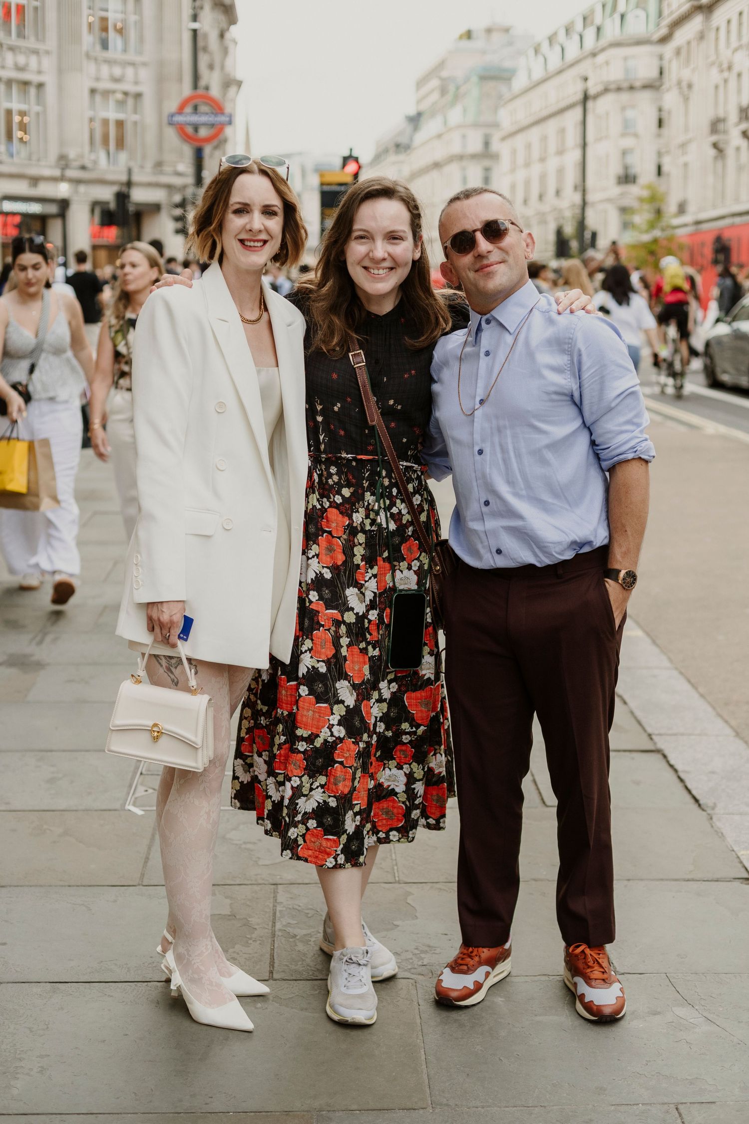 wedding photographer who feels like a guest