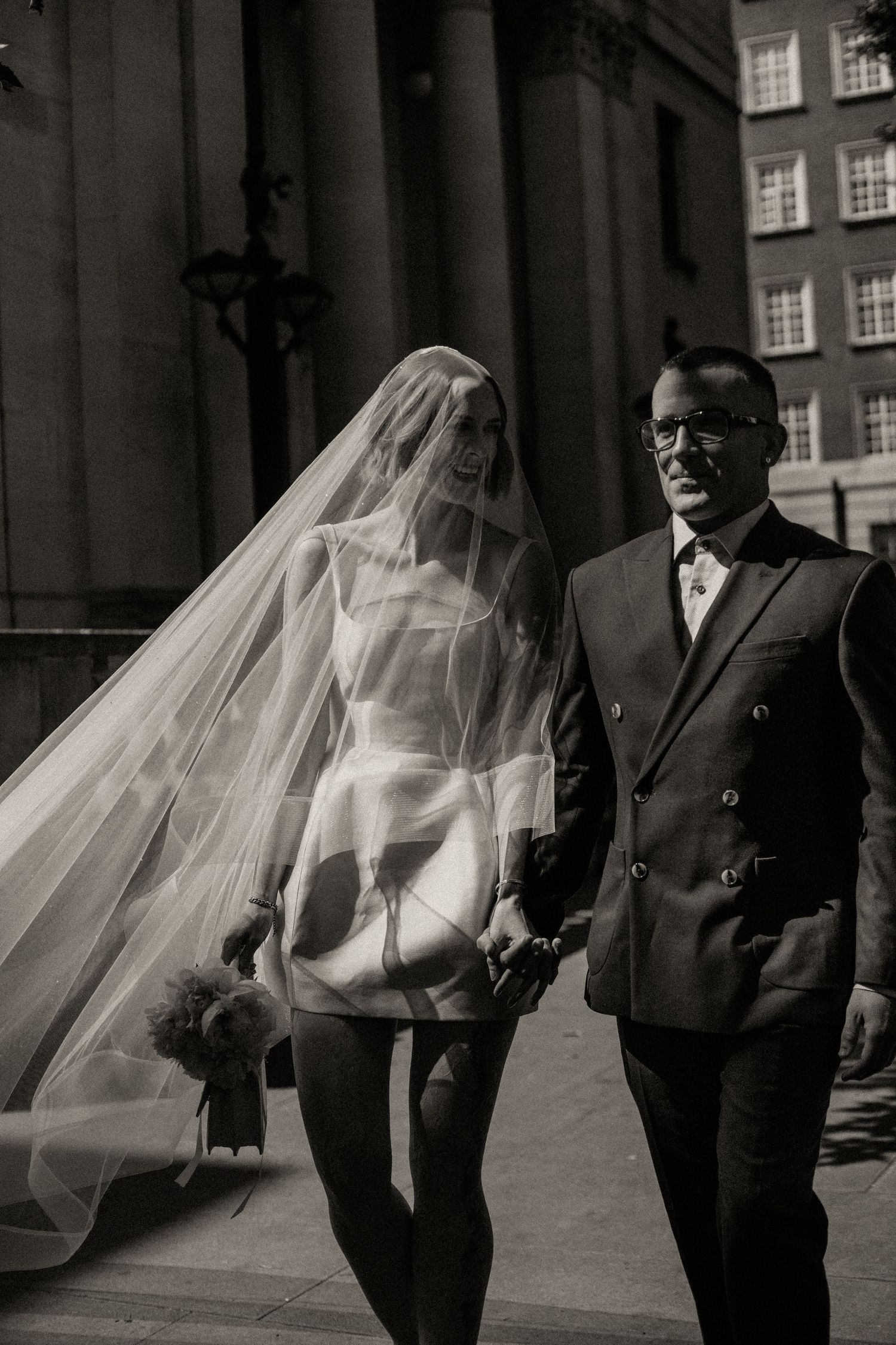 Luxury wedding photographer in london, vogue wedding photographer, uk elopement, small wedding, micro wedding