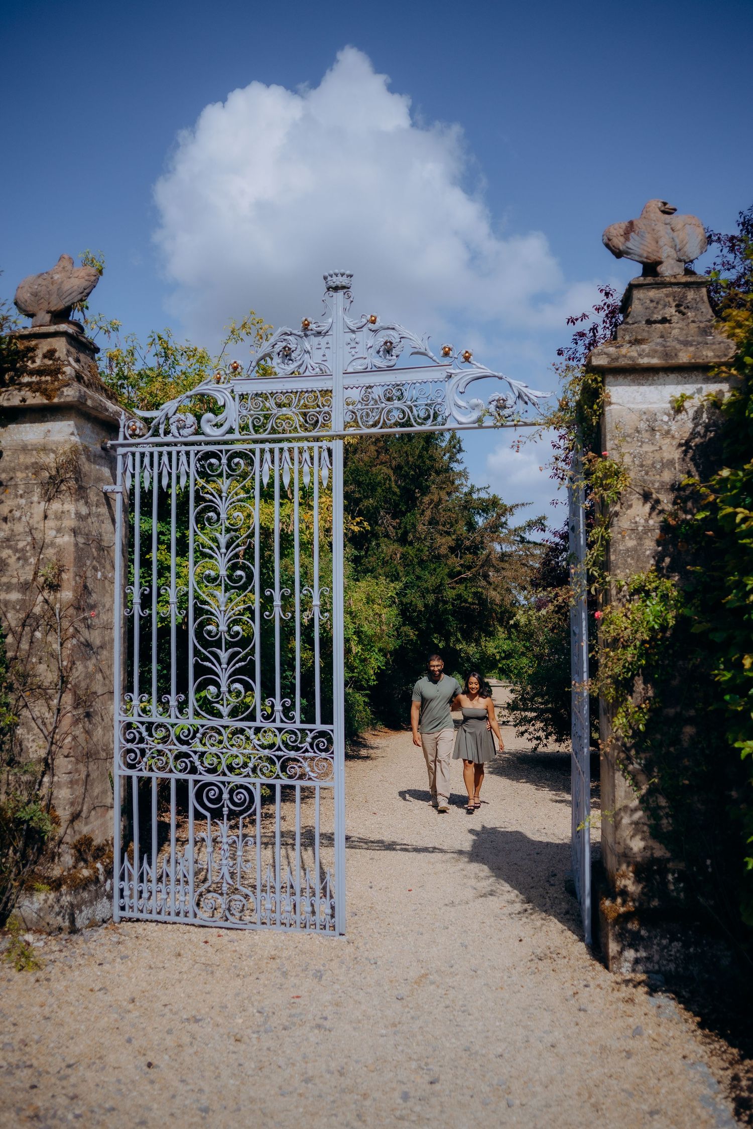 Surprise proposal captured by Cotswolds proposal photographer.