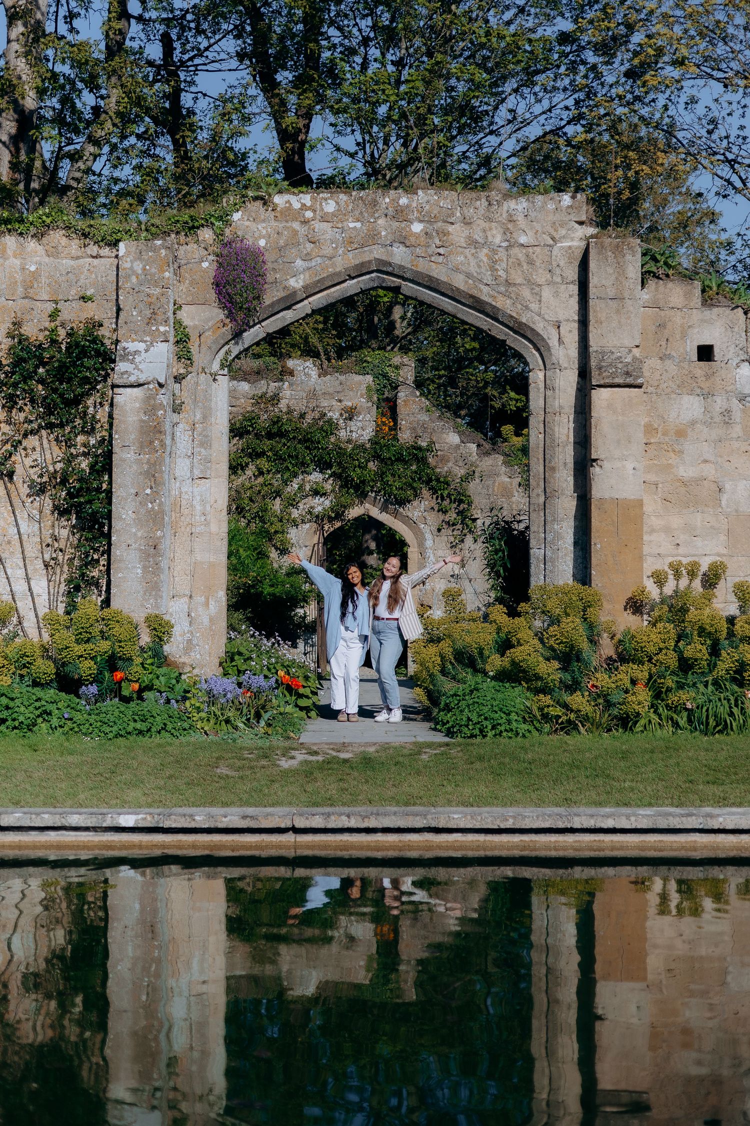 Exploring Sudeley Castle wedding venue with the events team..