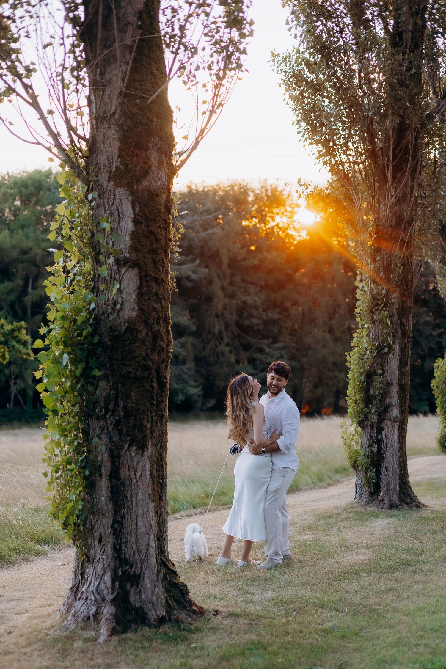 Cotswolds proposal photographer capturing a romantic engagement.