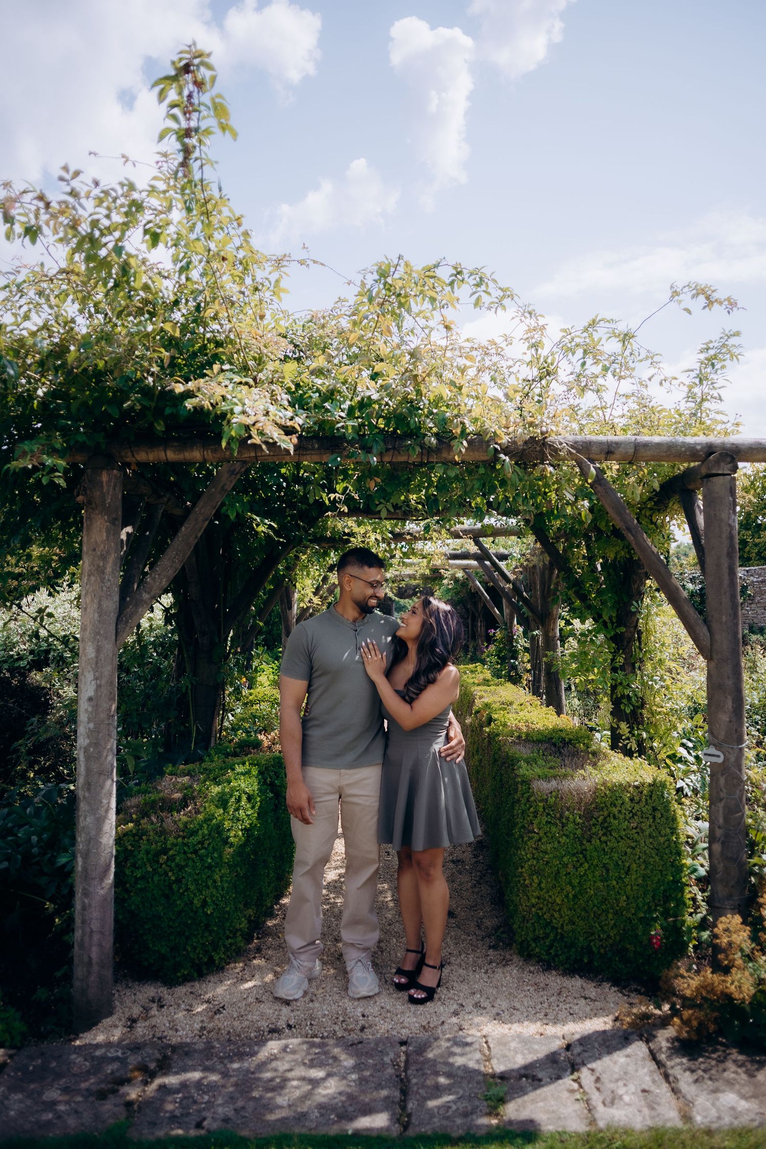 Surprise proposal captured by Cotswolds proposal photographer.