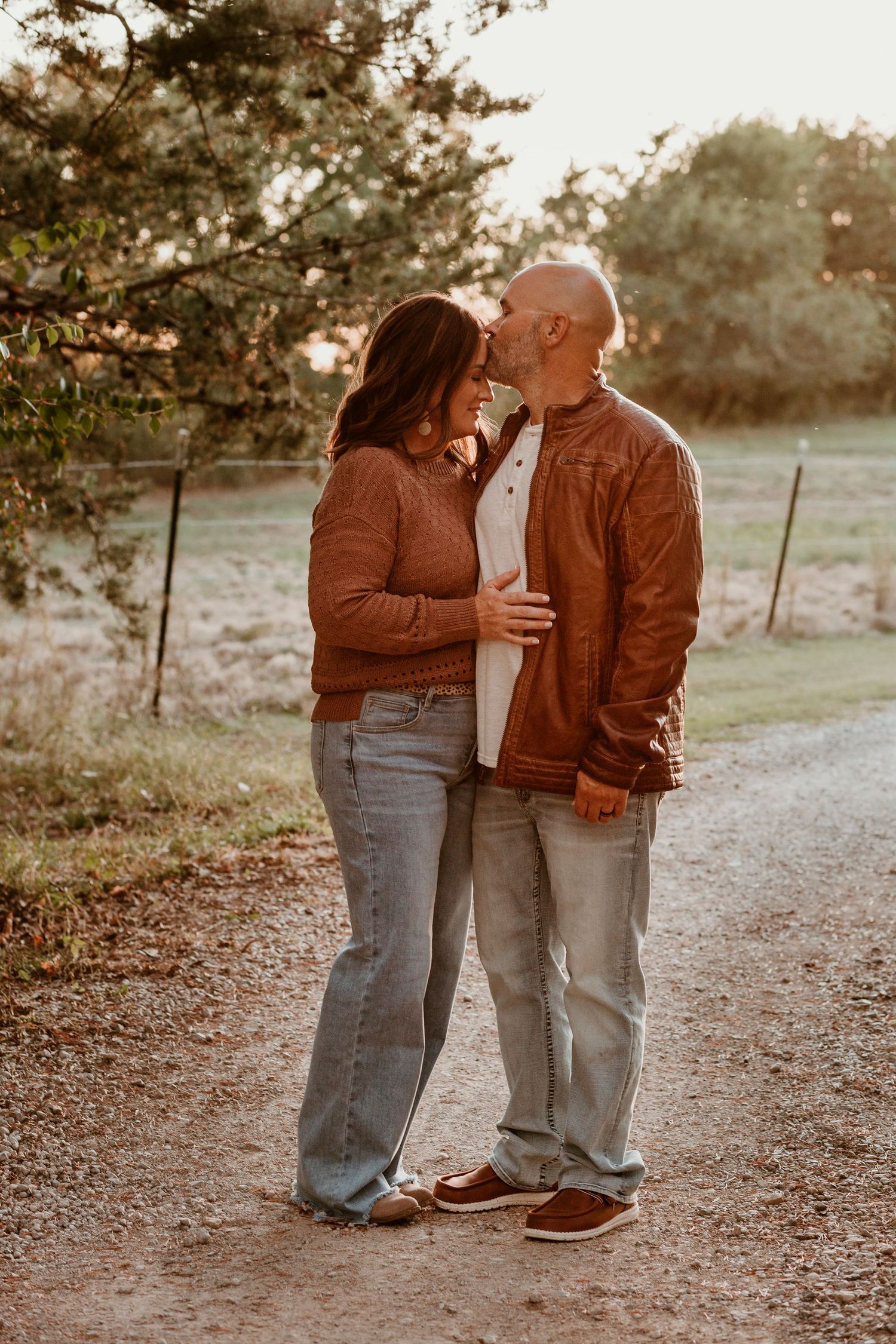 couples portrait photographer in north central Oklahoma. Servicing the Ponca City Oklahoma. Tonkowa, Blackwell, Newkirk and more