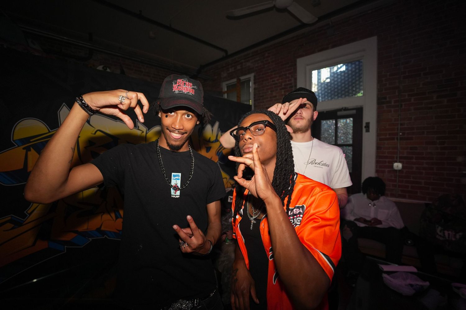 freinds at event