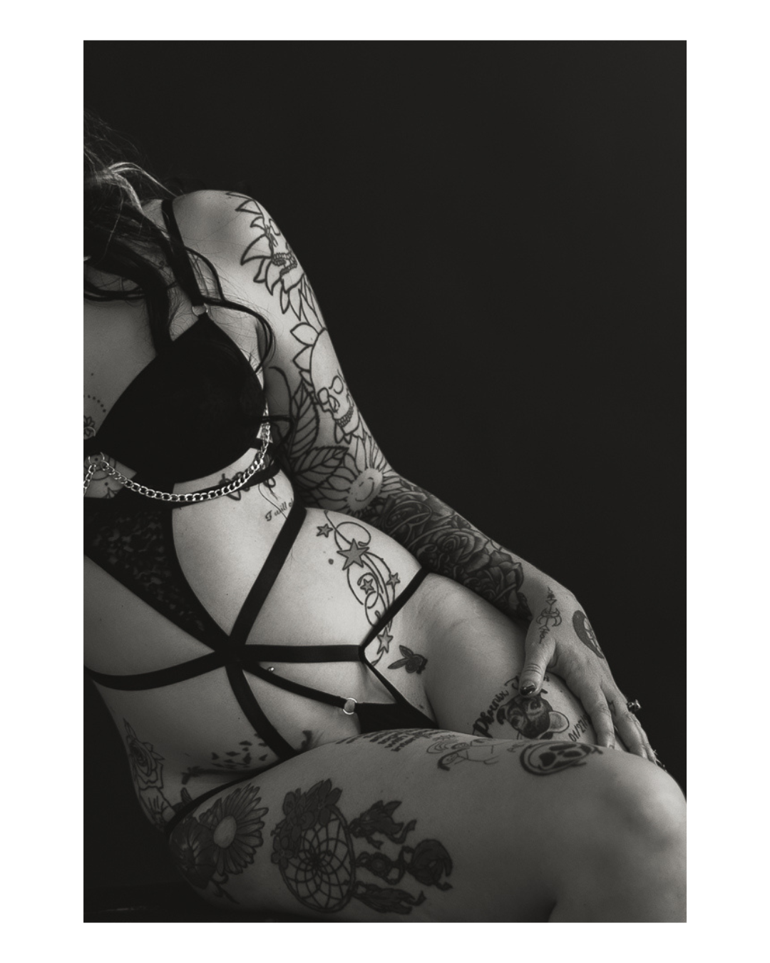 boudoir photo by ash coniglio photography, pittsburgh pennsylvania