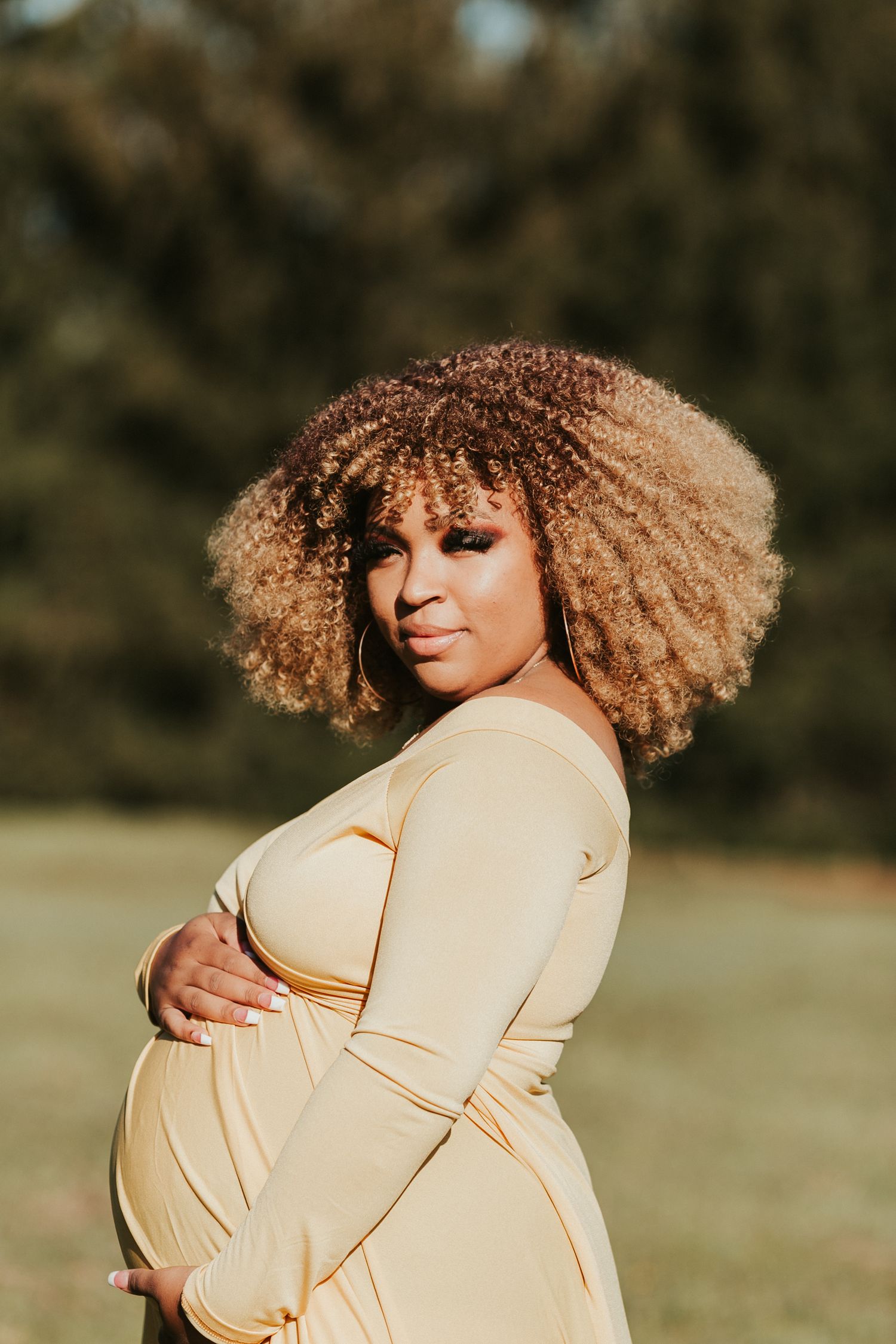 maternity photo by ash coniglio photography, pittsburgh pennsylvania