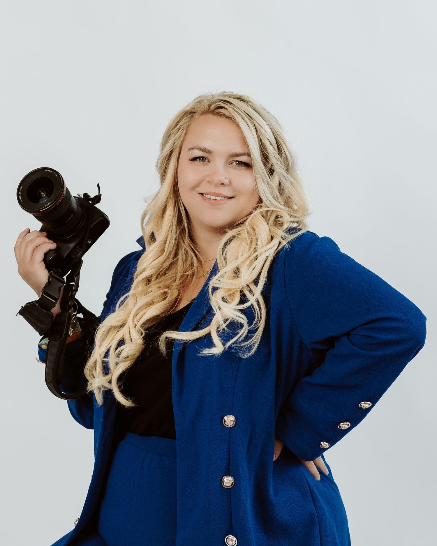 professional headshot of a photographer by ash coniglio photography, pittsburgh pennsylvania