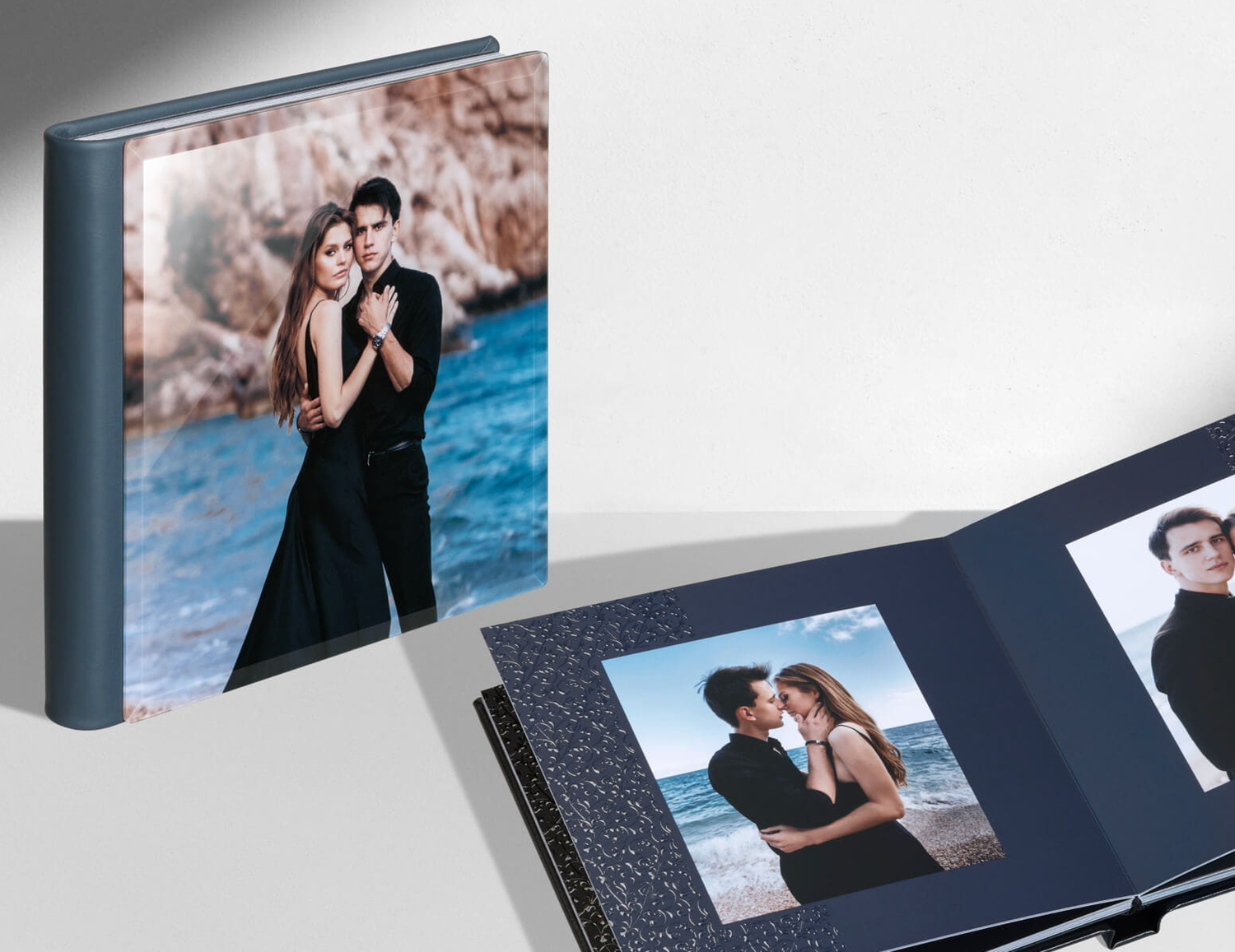 A picture of a photo album that Jessie is selling in her online store.